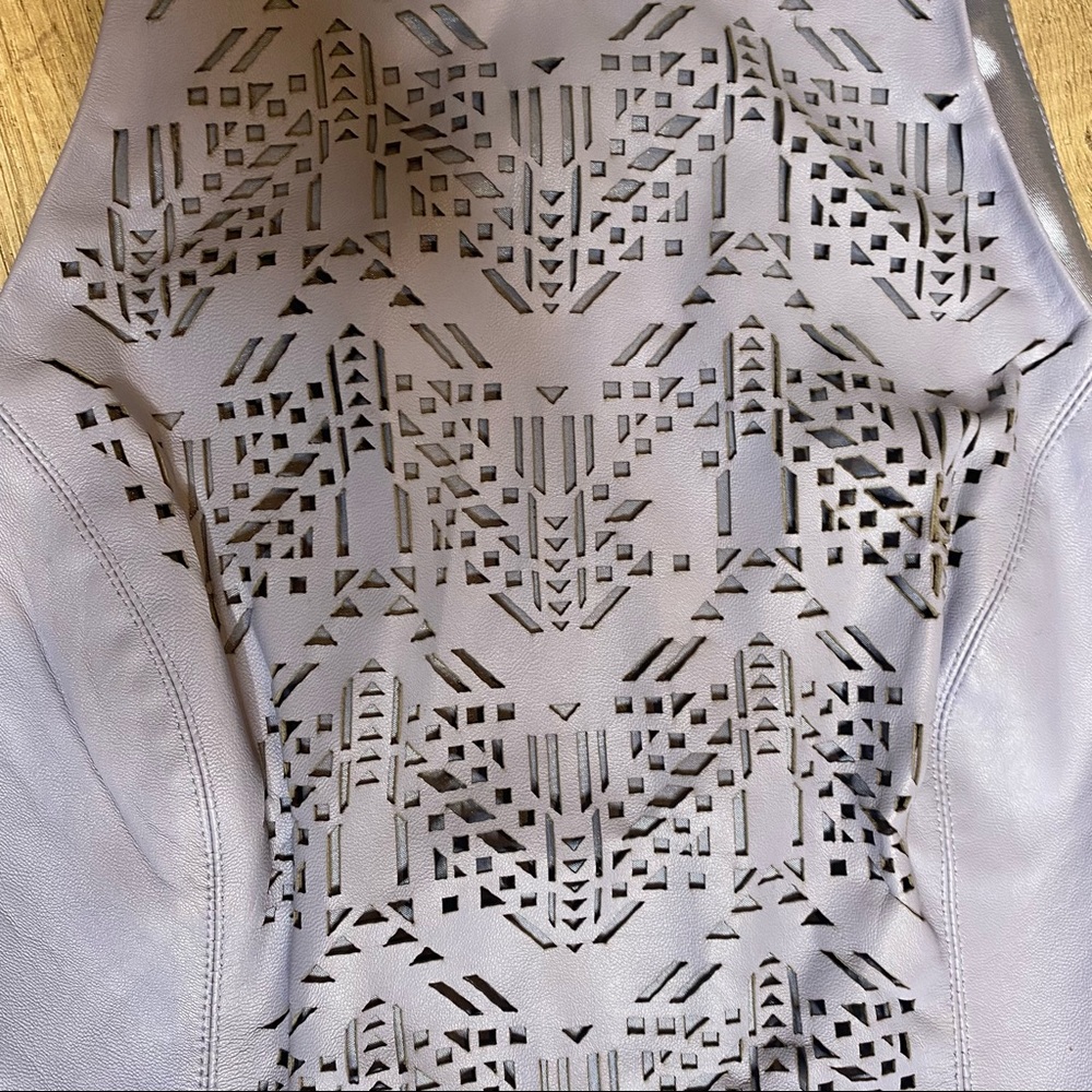 Parker Leather Filomena Laser Cut Set - Picture 7 of 12